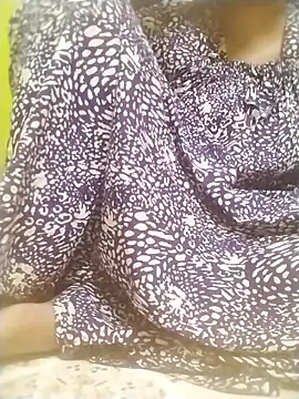 Tamilpriya46 online show from September 28, 4:45 pm