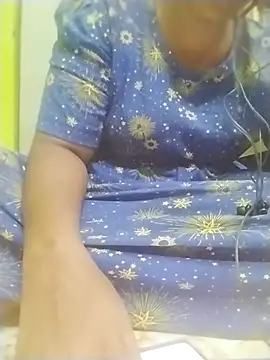 Tamilpriya46 online show from October 3, 4:59 pm