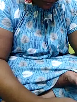 Tamilpriya46 online show from October 19, 6:19 pm