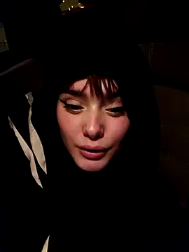 SophieCharm online show from December 1, 4:29 pm