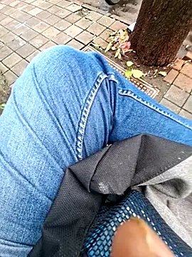 Snapshot of Exhibitionist1508 chatting on September 21, 5:20 am Exhibitionist1508 online show from September 21, 5:20 am