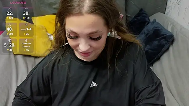 Nicole Vvinson online show from December 21, 7:56 am