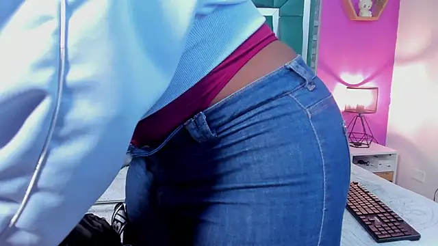 LORENSCOLLINS online show from February 20, 12:49 pm