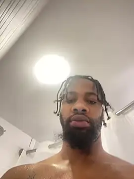 Snapshot of curvedicbandit6_2 chatting on January 14, 12:03 pm curvedicbandit6 2 online show from January 14, 12:03 pm