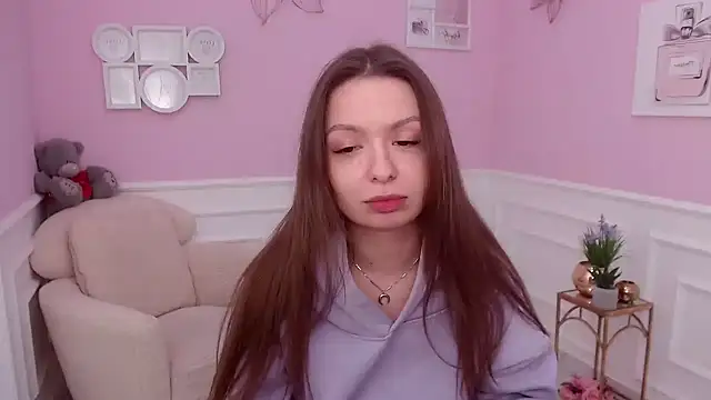 LucySkilar online show from December 2, 9:45 am