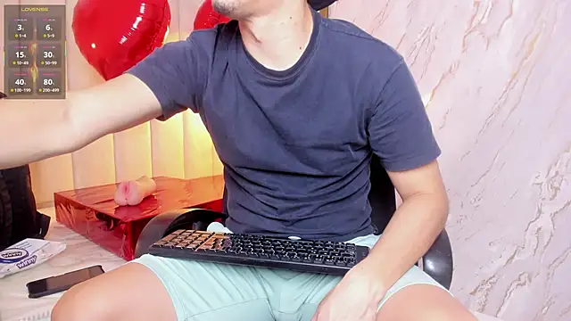 Maximo   online show from February 11, 9:53 pm