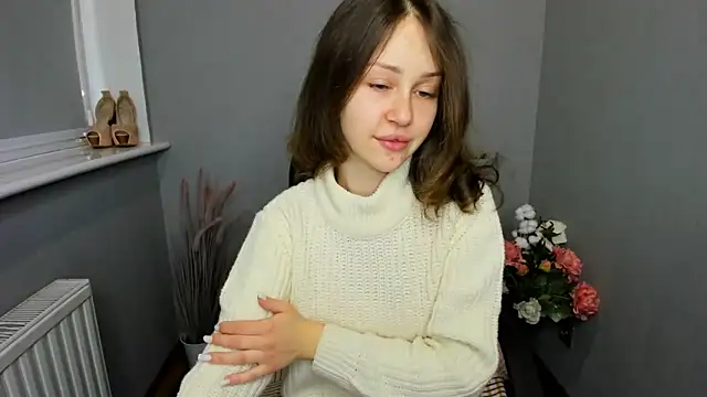 AfinaCutie online show from March 7, 7:30 am