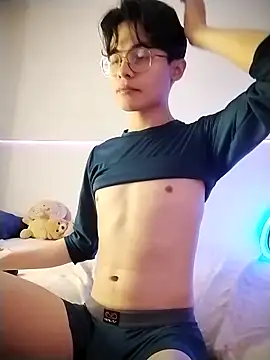 Dmitri Aksnes online show from October 17, 10:07 am