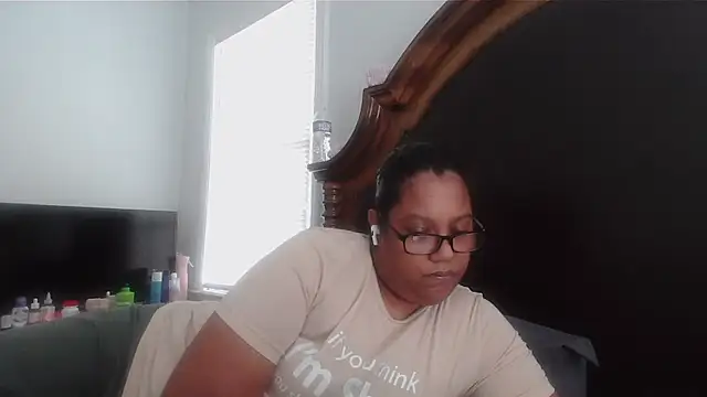 ebonyred online show from September 11, 6:19 pm