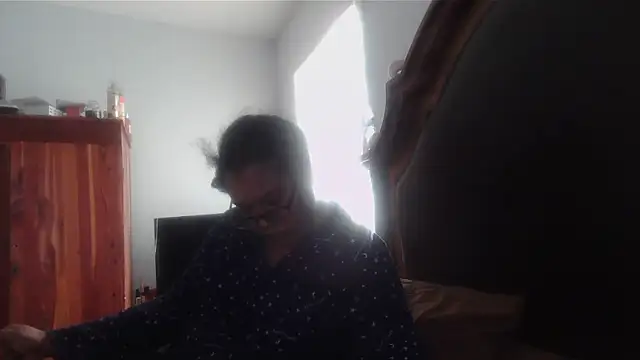 ebonyred online show from November 14, 2:05 pm