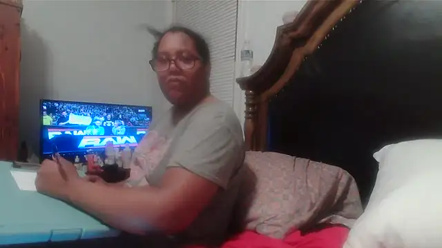 ebonyred online show from April 14, 1:33 am