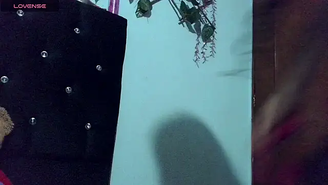 Snapshot of sylvana_19 chatting on September 27, 1:54 am sylvana 19 online show from September 27, 1:54 am