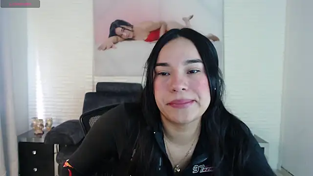 Snapshot of Lolitta_xxx chatting on November 25, 1:22 pm Lolitta xxx online show from November 25, 1:22 pm