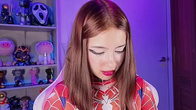 Snapshot of EmilyMiller_ chatting on November 5, 4:18 pm EmilyMiller online show from November 5, 4:18 pm