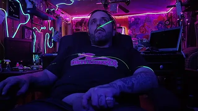 tayshie online show from November 8, 3:56 pm