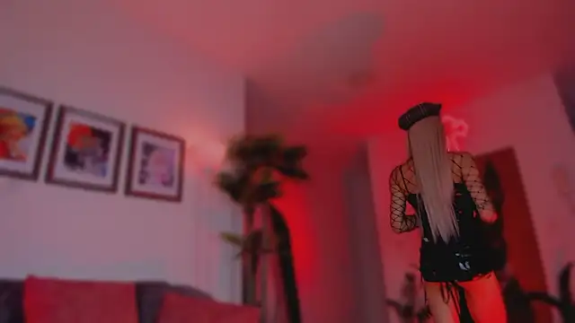 Taylor  foxxx online show from February 25, 5:28 am