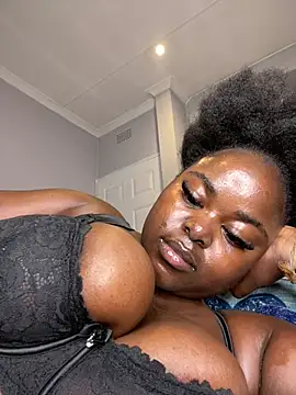 Honeycoco0211 online show from January 14, 12:16 am