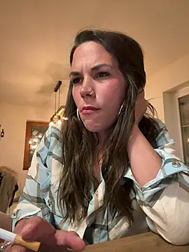 Lady Knaller online show from April 10, 7:40 pm