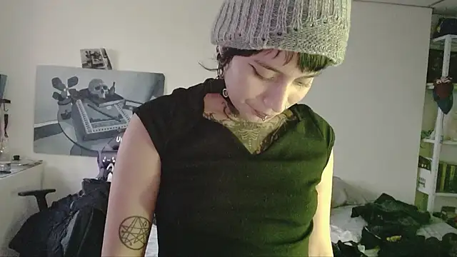 Snapshot of _Apola_77 chatting on February 2, 10:41 pm Apola 77 online show from February 2, 10:41 pm