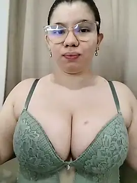 Danzel1105 online show from April 9, 11:10 pm