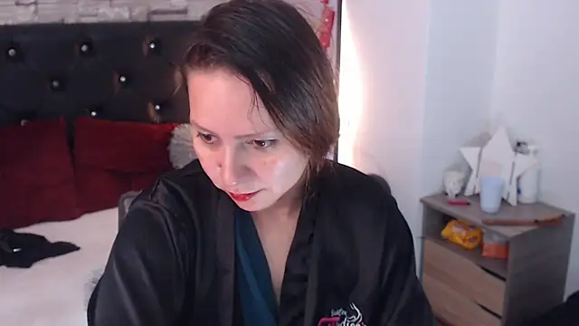 Snapshot of camila_delarosa chatting on February 26, 6:11 pm camila delarosa online show from February 26, 6:11 pm