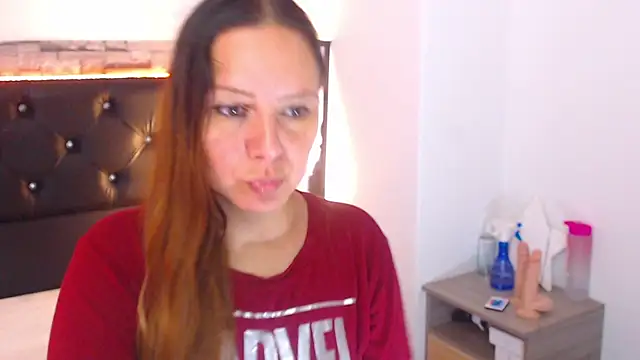 Snapshot of camila_delarosa chatting on March 17, 2:56 pm camila delarosa online show from March 17, 2:56 pm