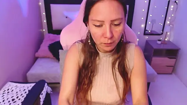 camila delarosa online show from July 27, 3:41 pm