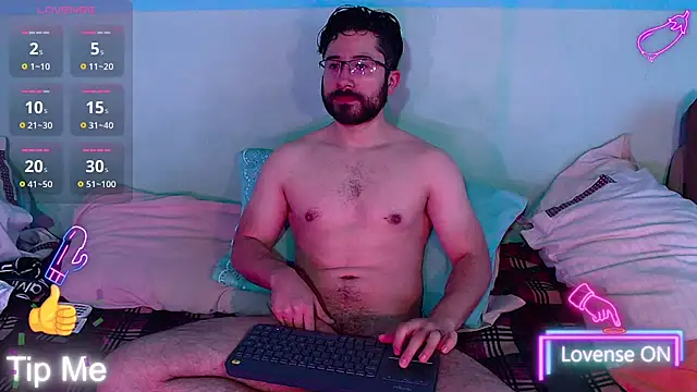 Snapshot of teddy_foster chatting on October 17, 1:46 pm teddy foster online show from October 17, 1:46 pm