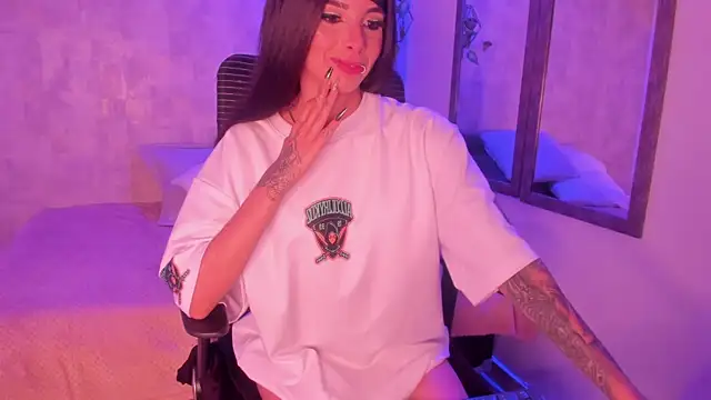 ChloeAddamss online show from March 18, 6:14 am