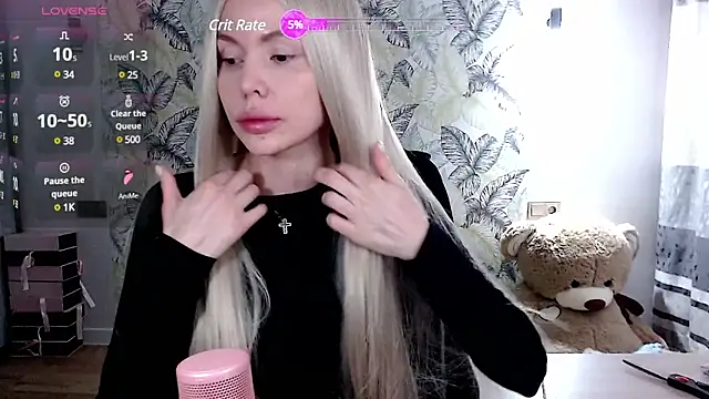 Snapshot of Marmalade_Fox chatting on February 21, 7:45 am Marmalade Fox online show from February 21, 7:45 am