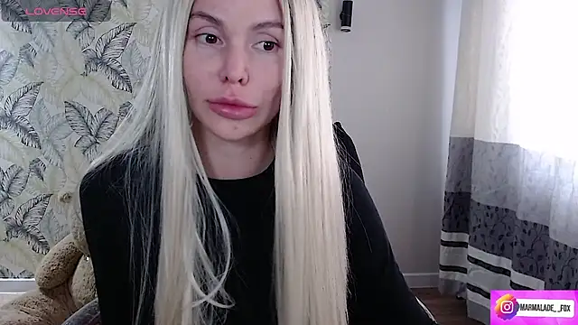 Snapshot of Marmalade_Fox chatting on October 15, 6:35 am Marmalade Fox online show from October 15, 6:35 am