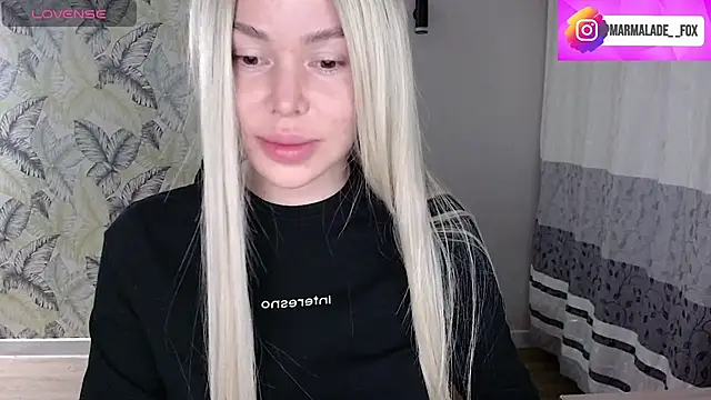 Snapshot of Marmalade_Fox chatting on November 7, 9:31 am Marmalade Fox online show from November 7, 9:31 am