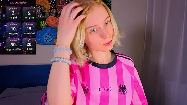 Crayzy Luv online show from March 24, 8:58 pm