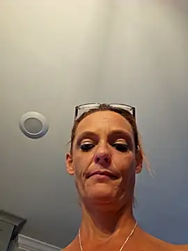 Snapshot of Dixiefaye_Pika chatting on March 2, 8:05 am Dixiefaye Pika online show from March 2, 8:05 am