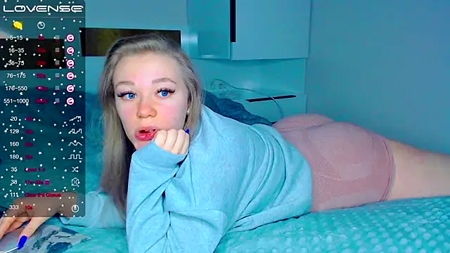 Snapshot of kitti_kaattt chatting on February 9, 5:33 pm kitti kaattt online show from February 9, 5:33 pm