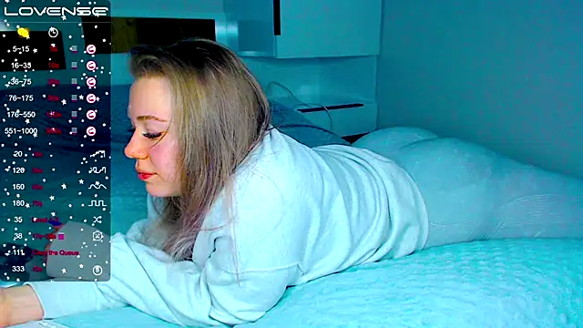 Snapshot of kitti_kaattt chatting on February 22, 3:56 am kitti kaattt online show from February 22, 3:56 am