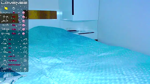 Snapshot of kitti_kaattt chatting on March 5, 4:34 am kitti kaattt online show from March 5, 4:34 am