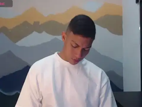 aalan foxter online show from February 12, 5:26 am