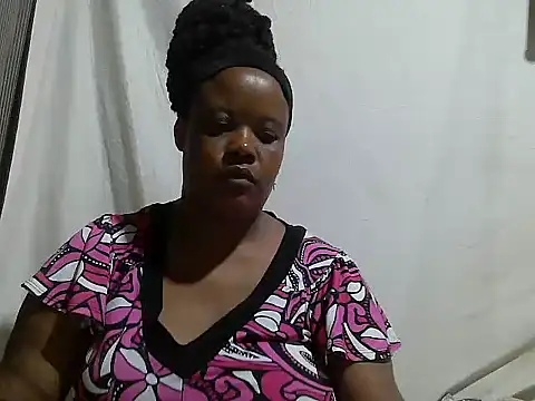 Snapshot of big-clts chatting on May 28, 6:05 pm big-clts online show from May 28, 6:05 pm