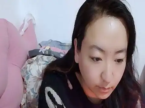 Snapshot of Xylona666 chatting on February 19, 1:17 pm Xylona666 online show from February 19, 1:17 pm