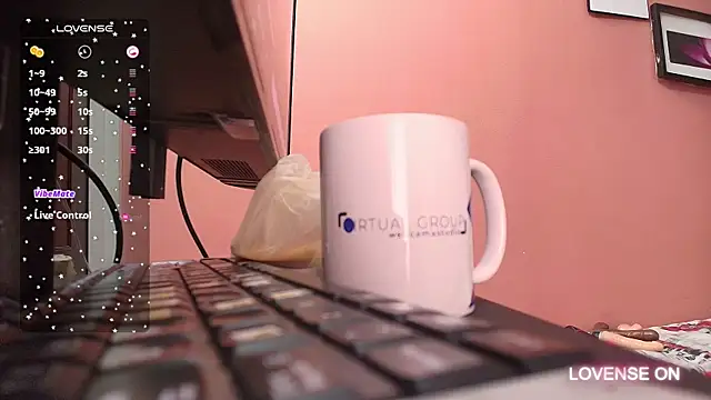 Snapshot of MiissBNasty chatting on December 8, 12:41 pm MiissBNasty online show from December 8, 12:41 pm