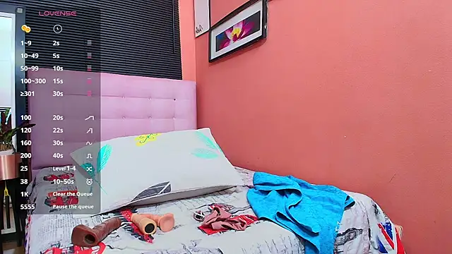 Snapshot of MiissBNasty chatting on February 2, 12:24 pm MiissBNasty online show from February 2, 12:24 pm