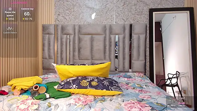 Snapshot of MiissBNasty chatting on November 23, 12:27 pm MiissBNasty online show from November 23, 12:27 pm