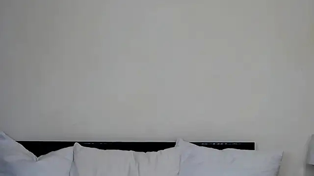 Snapshot of GiseleReine chatting on December 16, 10:18 am GiseleReine online show from December 16, 10:18 am