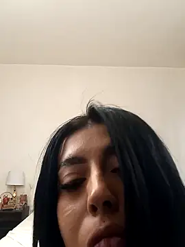 Snapshot of GiseleReine chatting on February 10, 12:39 pm GiseleReine online show from February 10, 12:39 pm