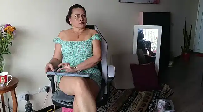 Snapshot of Kaily_jonness chatting on March 20, 7:57 pm Kaily jonness online show from March 20, 7:57 pm