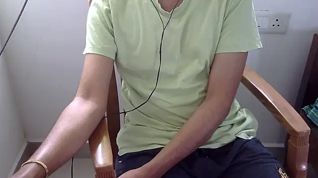 The SHY uncut online show from February 8, 5:11 am