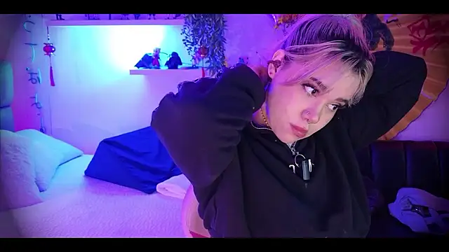 albaismynameX online show from February 26, 12:15 pm