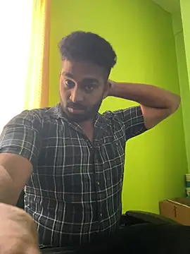 Snapshot of Handsomehunk_4U chatting on January 23, 10:43 am Handsomehunk 4U online show from January 23, 10:43 am