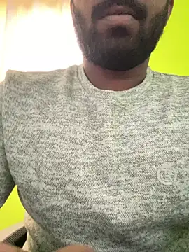 Snapshot of Handsomehunk_4U chatting on February 3, 9:19 am Handsomehunk 4U online show from February 3, 9:19 am